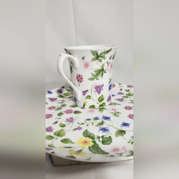 Queens snack plate & mug set, bone china. Made in England, EUC! - Picture 9 of 12